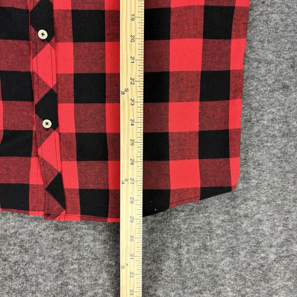 Men’s Buffalo Plaid Flannel Shirt Medium Red Black Button Front Long Sleeve View 4